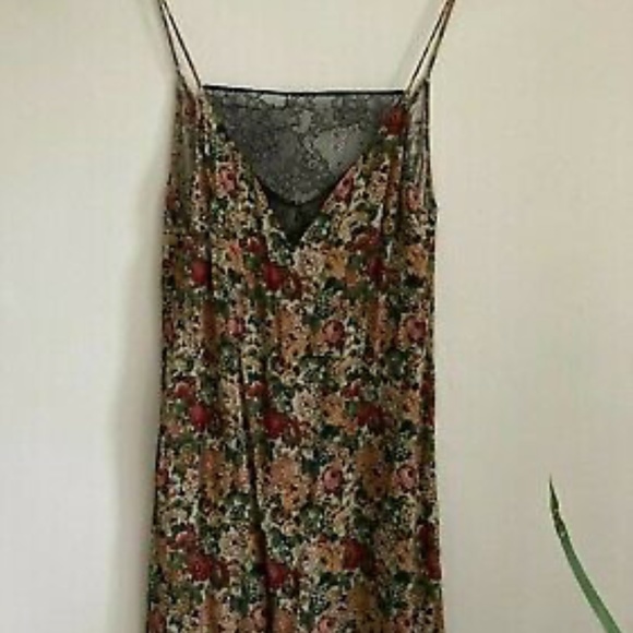 GUC Zara Short dress Spaghetti Strap V-neck Size L - Picture 8 of 8